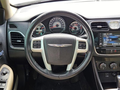 2014 Chrysler 200 Touring