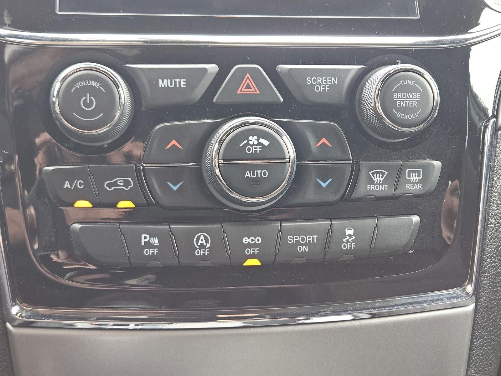 2020 Jeep Grand Cherokee Laredo E