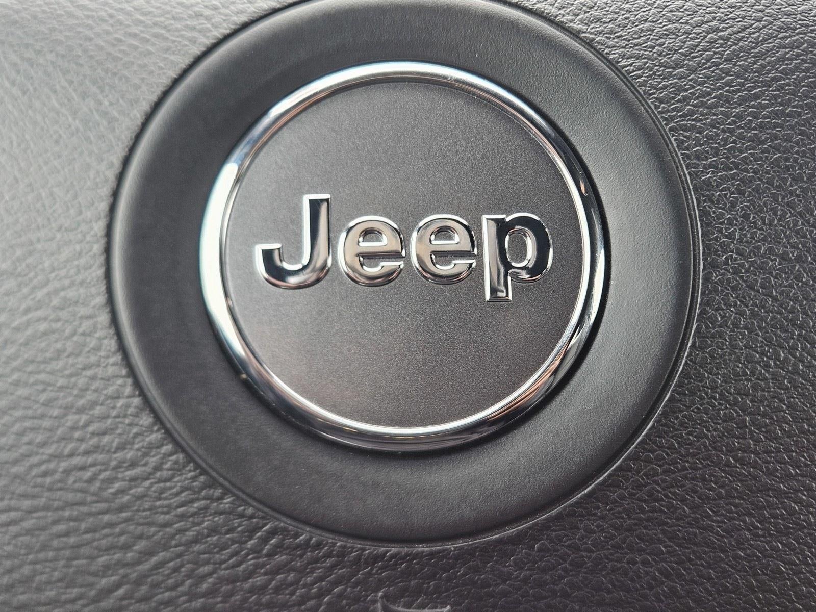 2020 Jeep Grand Cherokee Laredo E