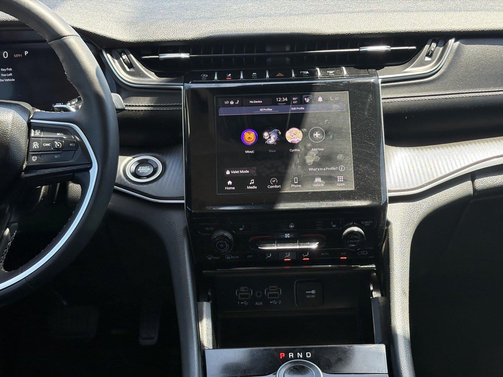 2023 Jeep Grand Cherokee L Laredo