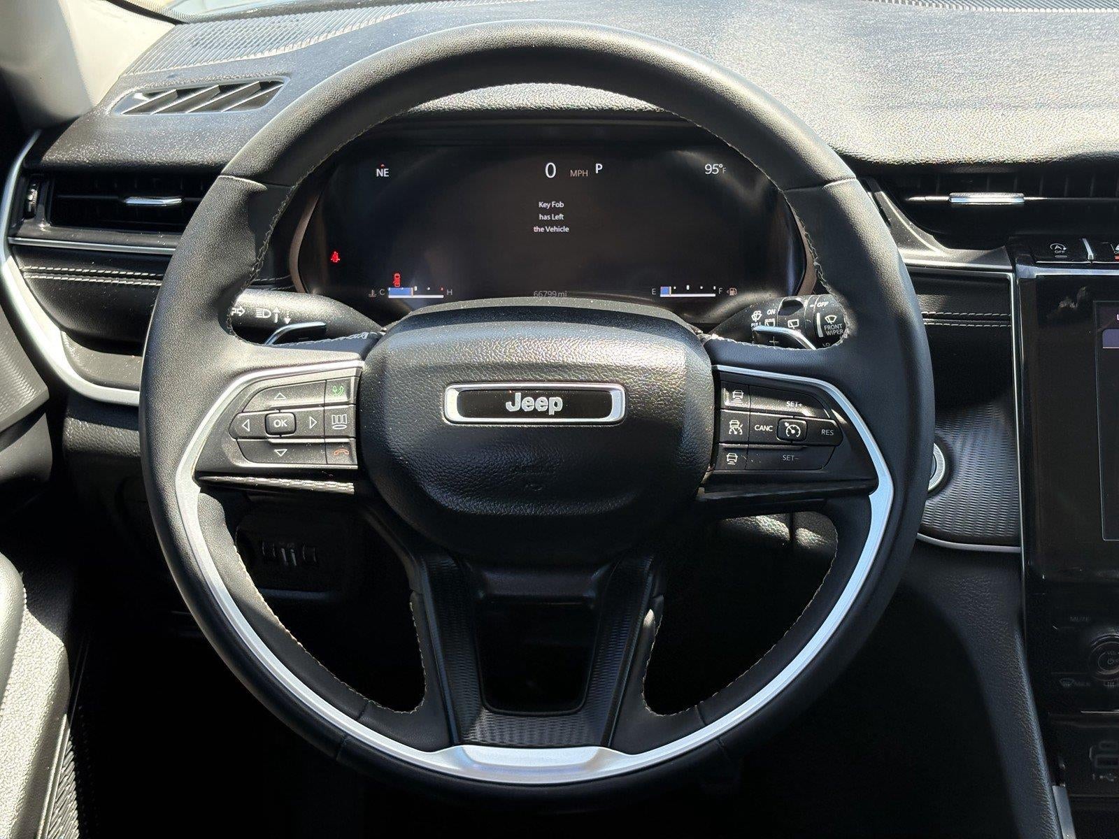 2023 Jeep Grand Cherokee L Laredo
