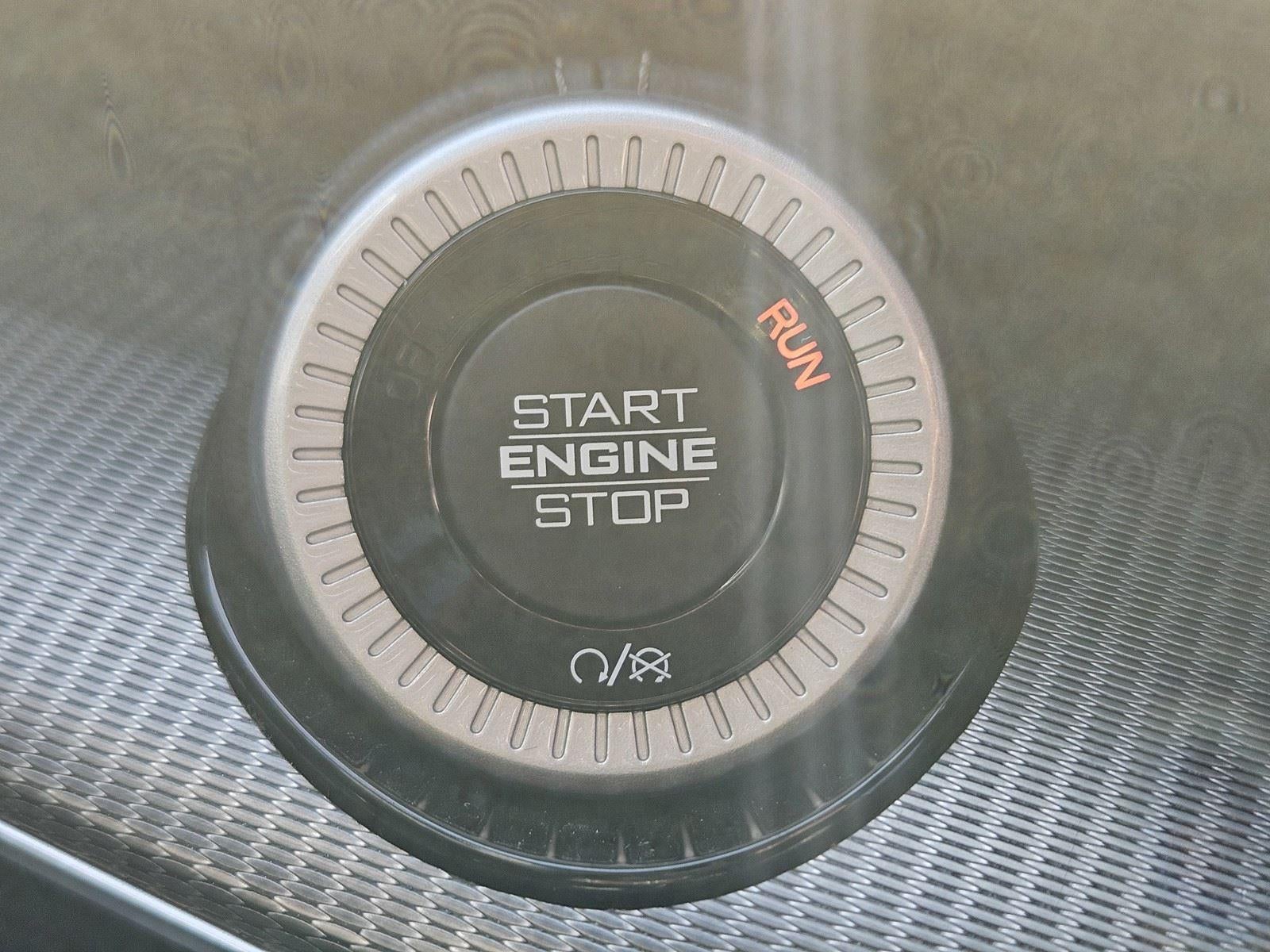 2023 Jeep Grand Wagoneer Series II Obsidian