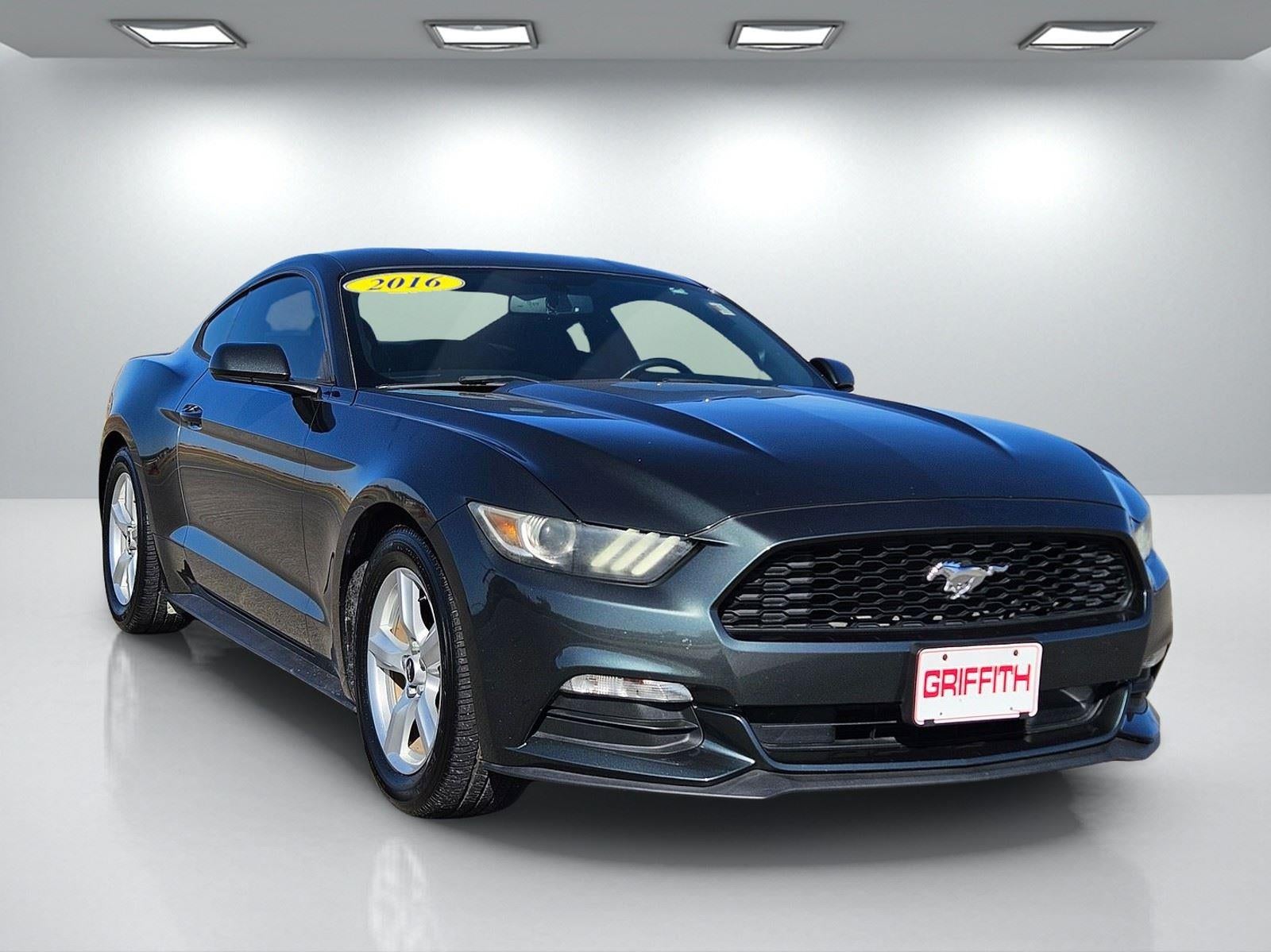 2016 Ford Mustang V6