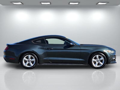 2016 Ford Mustang V6