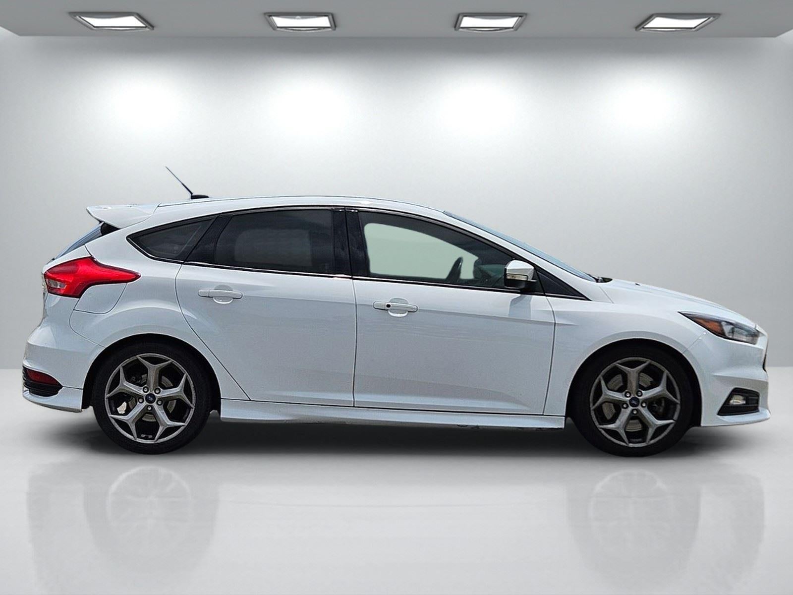 2018 Ford Focus ST