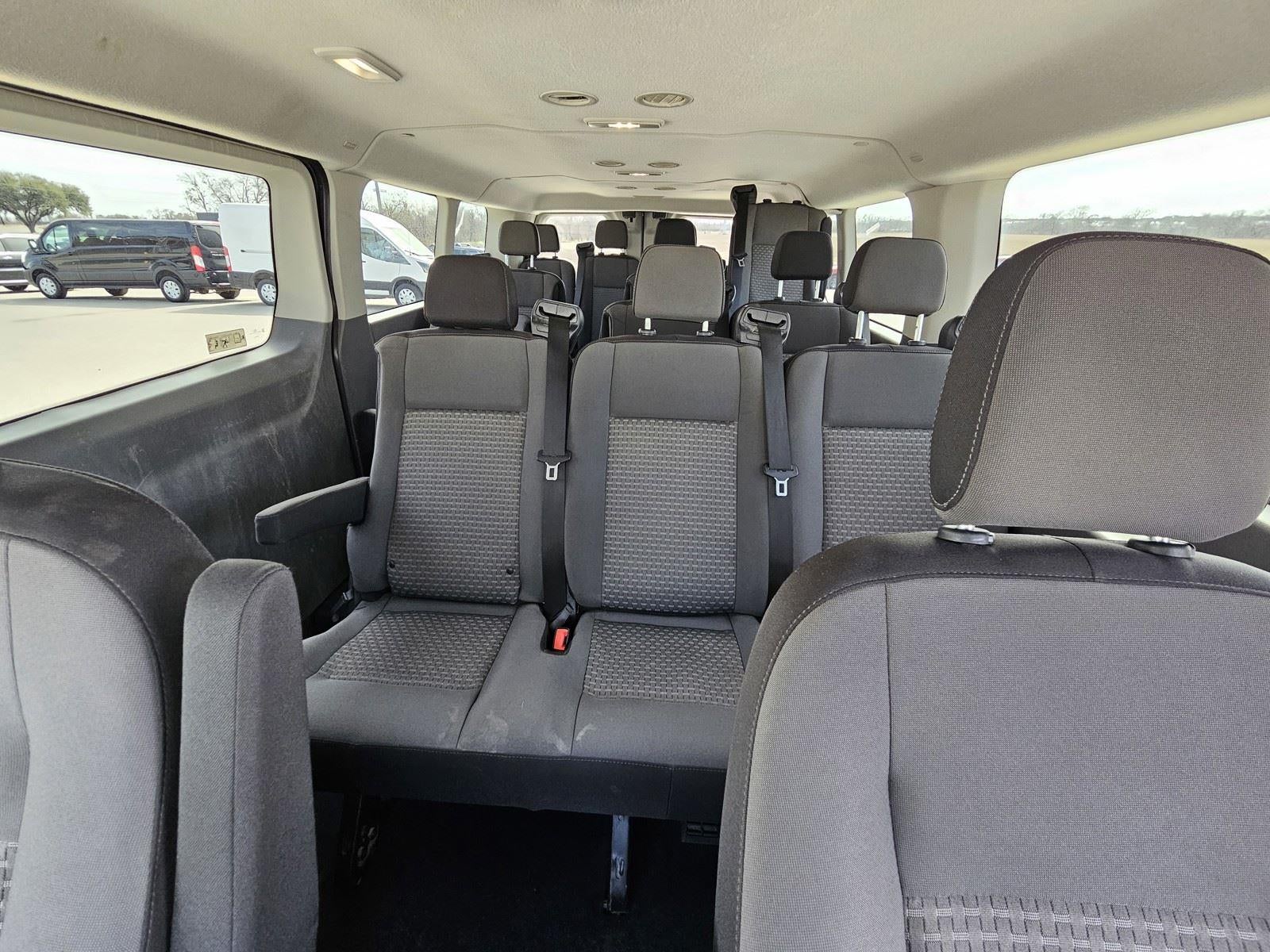 2023 Ford Transit Passenger Wagon XLT