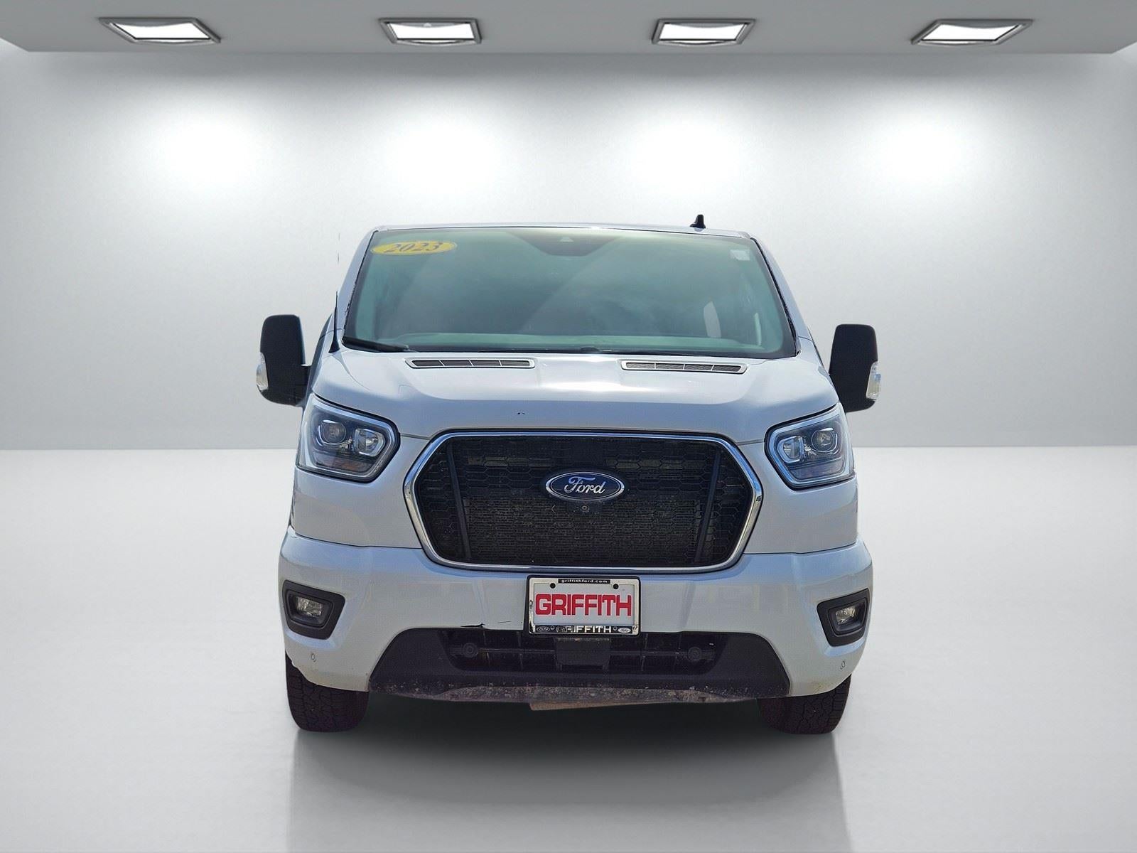 2023 Ford Transit Passenger Wagon XLT