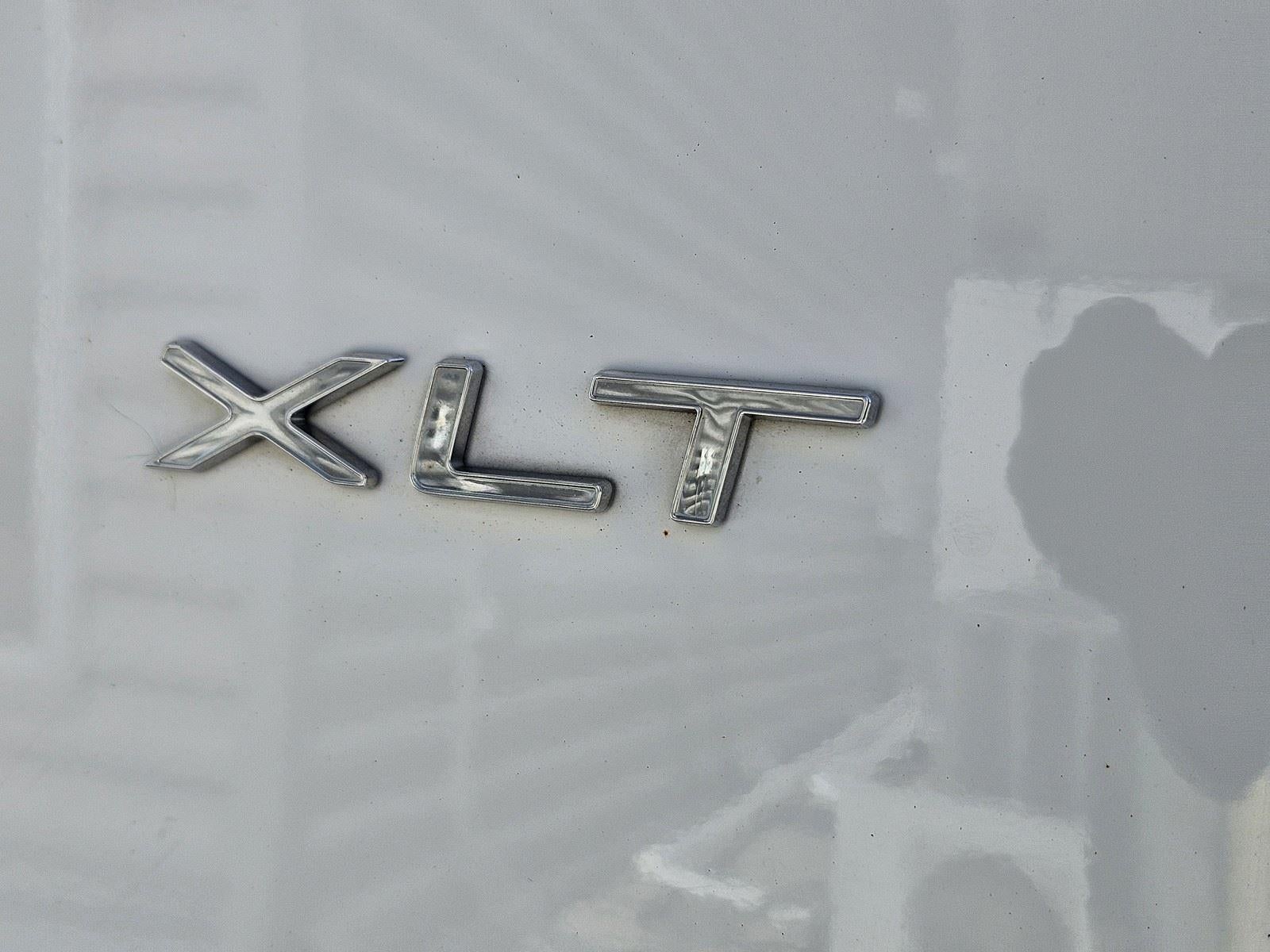 2023 Ford Transit Passenger Wagon XLT