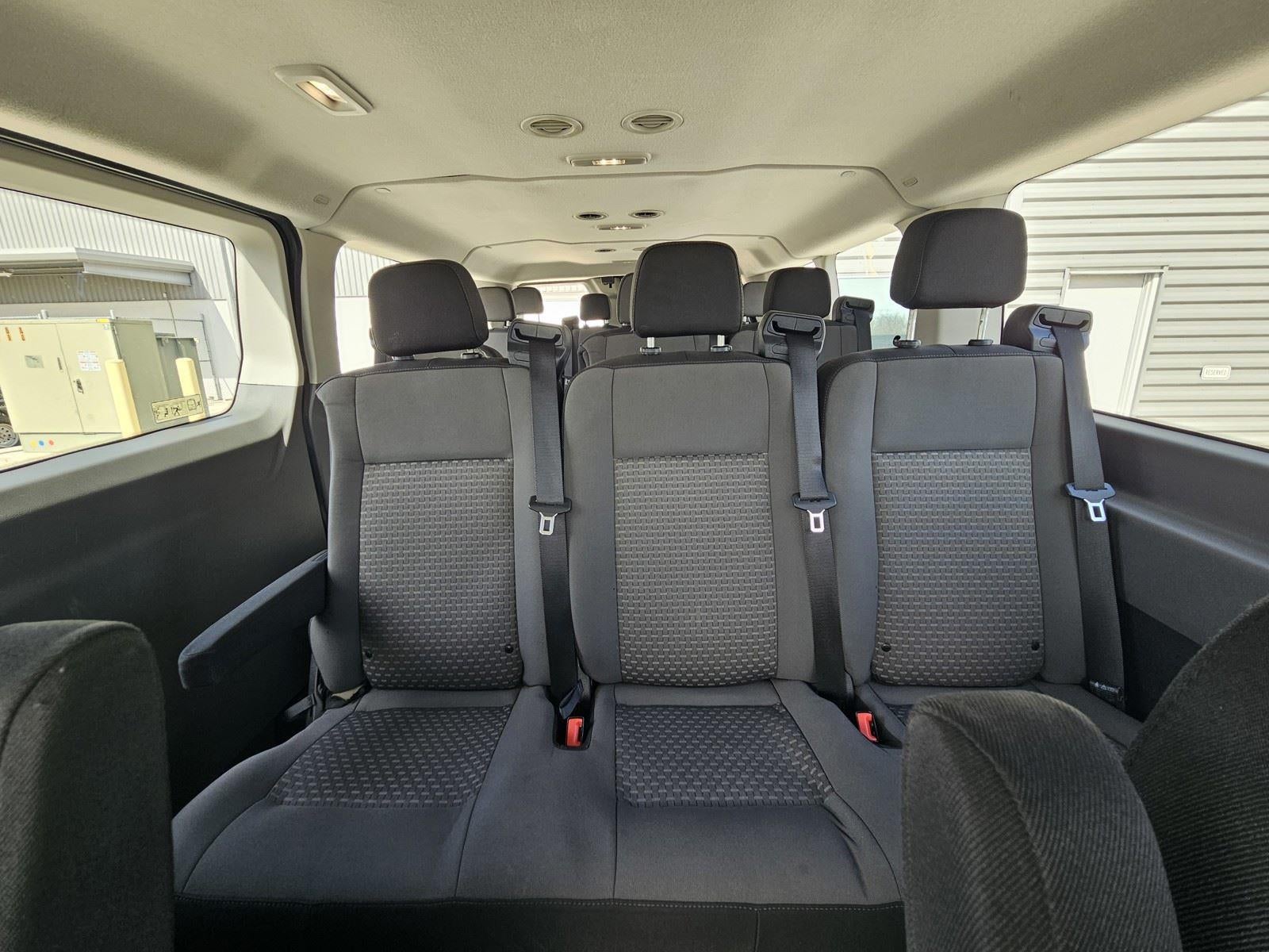 2023 Ford Transit Passenger Wagon XLT