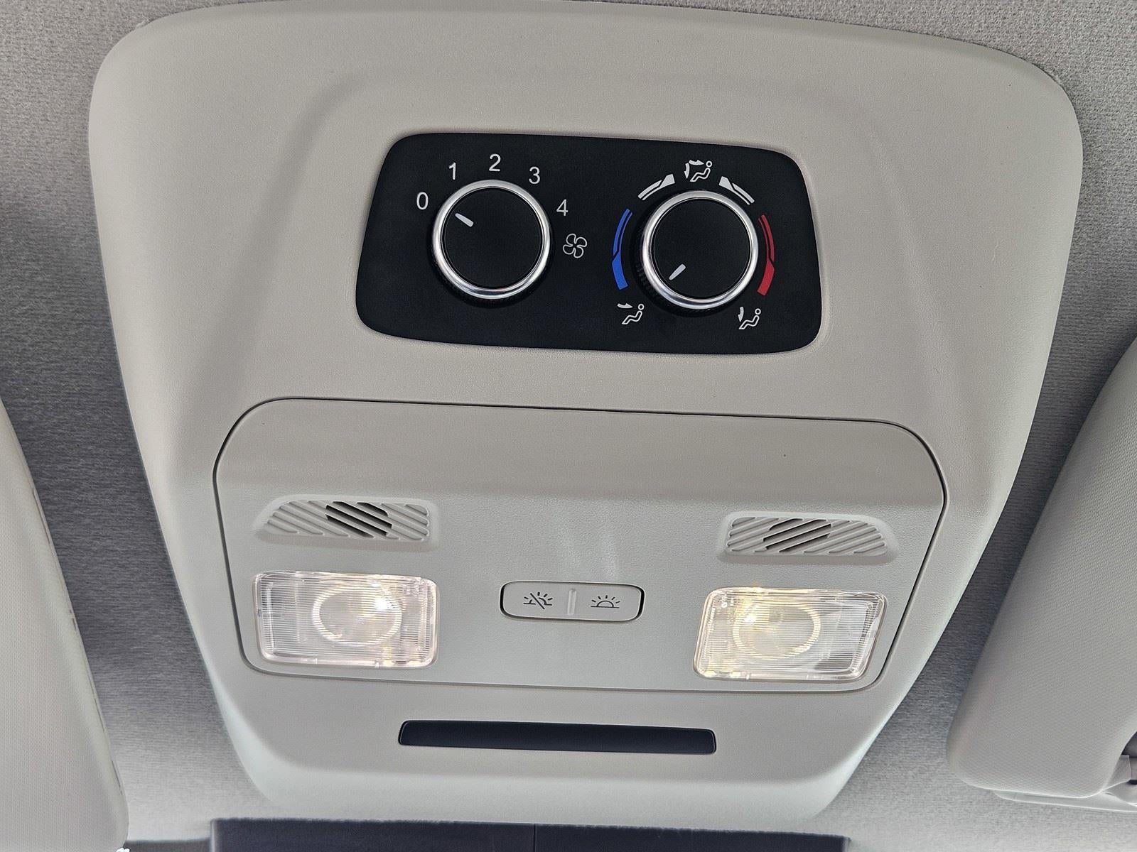 2023 Ford Transit Passenger Wagon XLT