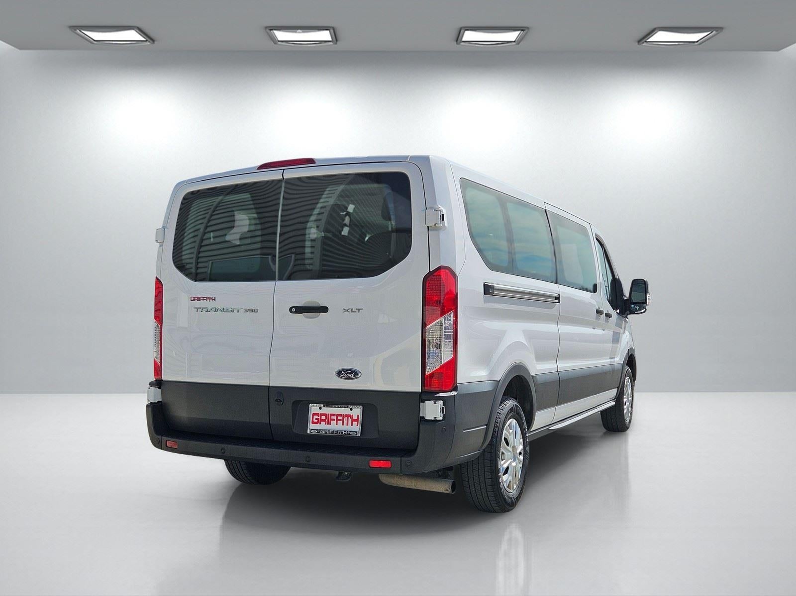 2023 Ford Transit Passenger Wagon XLT