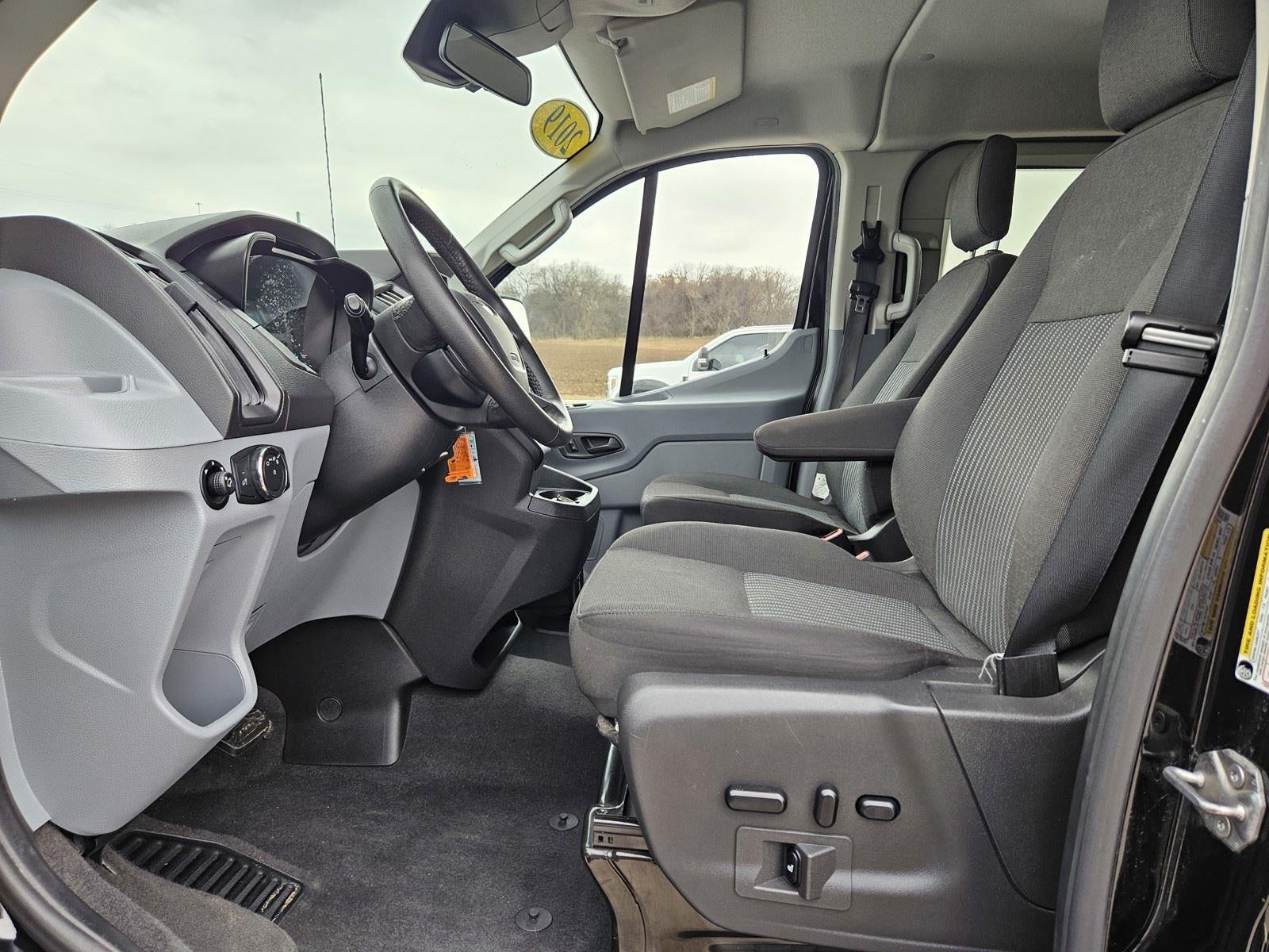 2019 Ford Transit Passenger Wagon XLT