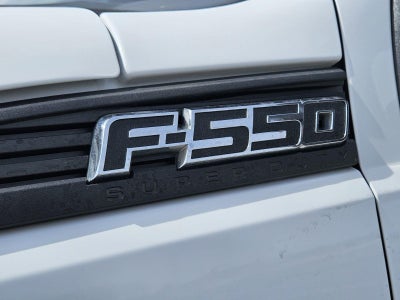 2015 Ford Super Duty F-550 DRW 2WD Crew Cab 176 WB 60 CA XL