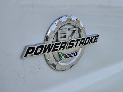 2015 Ford Super Duty F-550 DRW 2WD Crew Cab 176 WB 60 CA XL