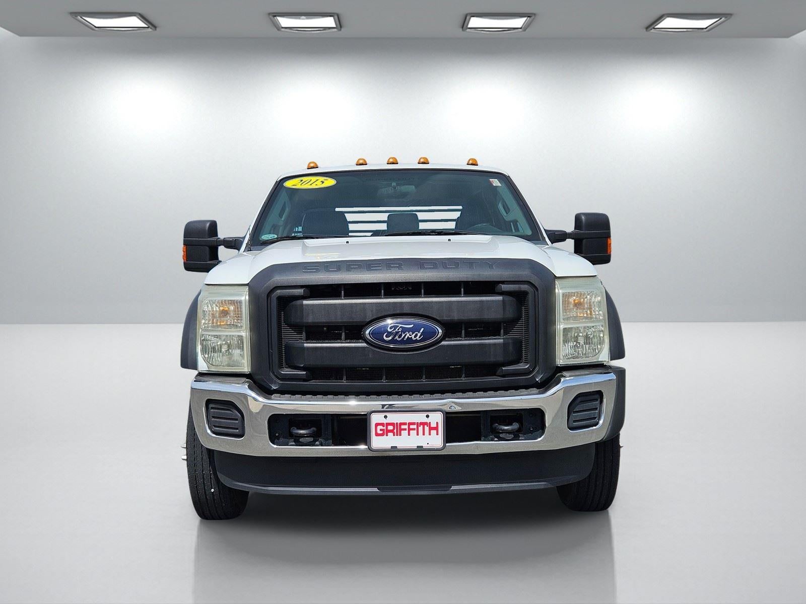2015 Ford Super Duty F-550 DRW 2WD Crew Cab 176 WB 60 CA XL