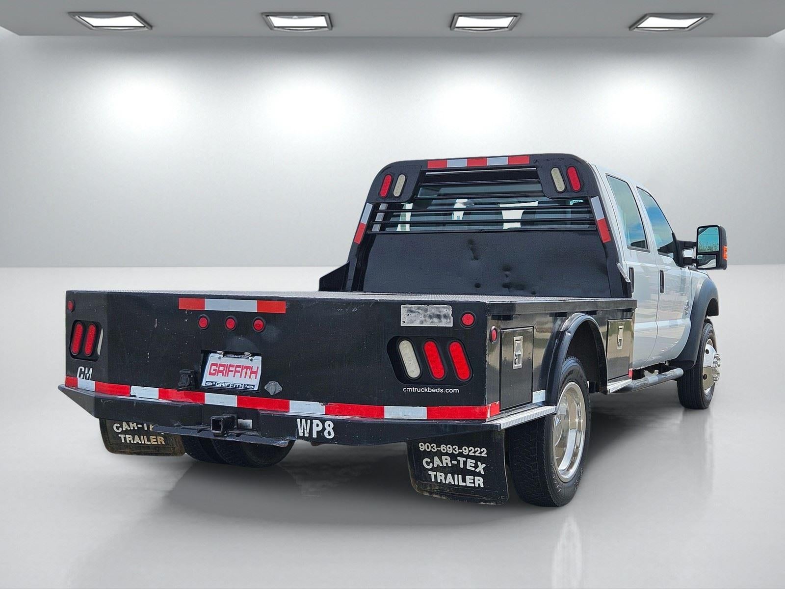 2015 Ford Super Duty F-550 DRW 2WD Crew Cab 176 WB 60 CA XL