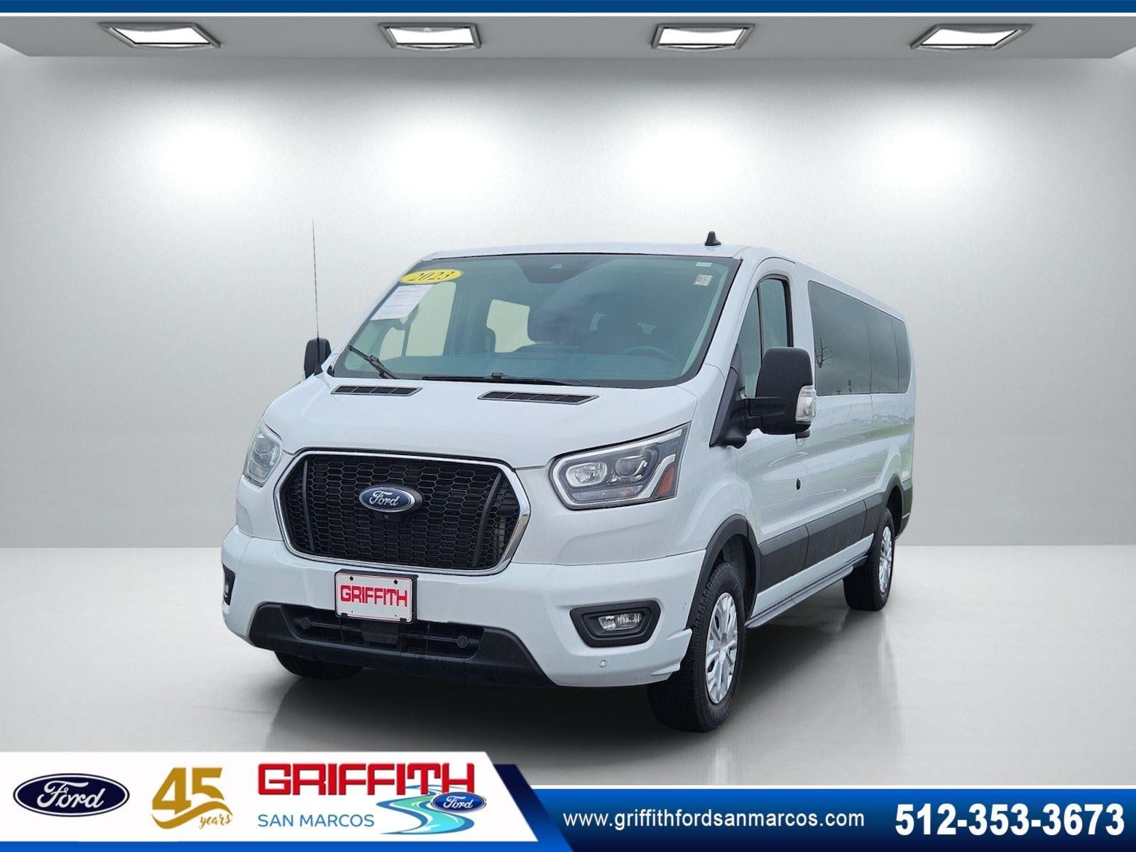 2023 Ford Transit Passenger Wagon XLT