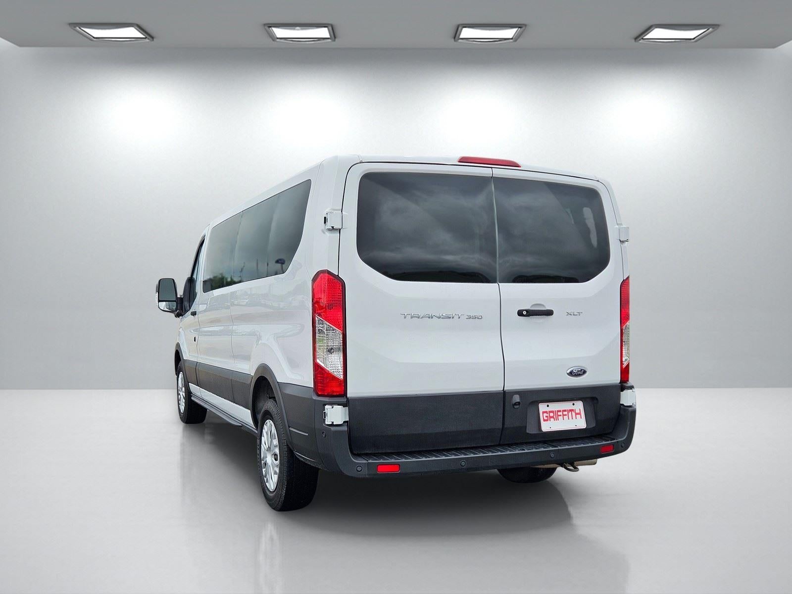 2023 Ford Transit Passenger Wagon XLT