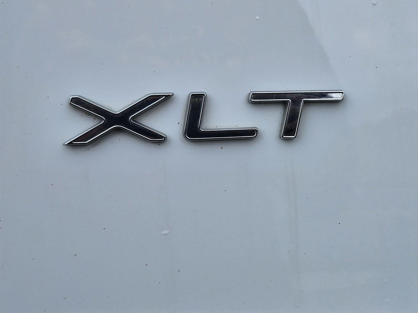 2023 Ford Transit Passenger Wagon XLT