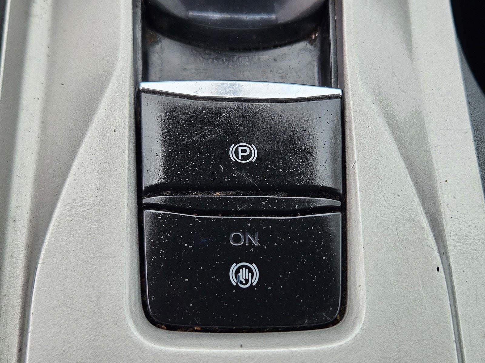 2021 Ford Explorer XLT RWD