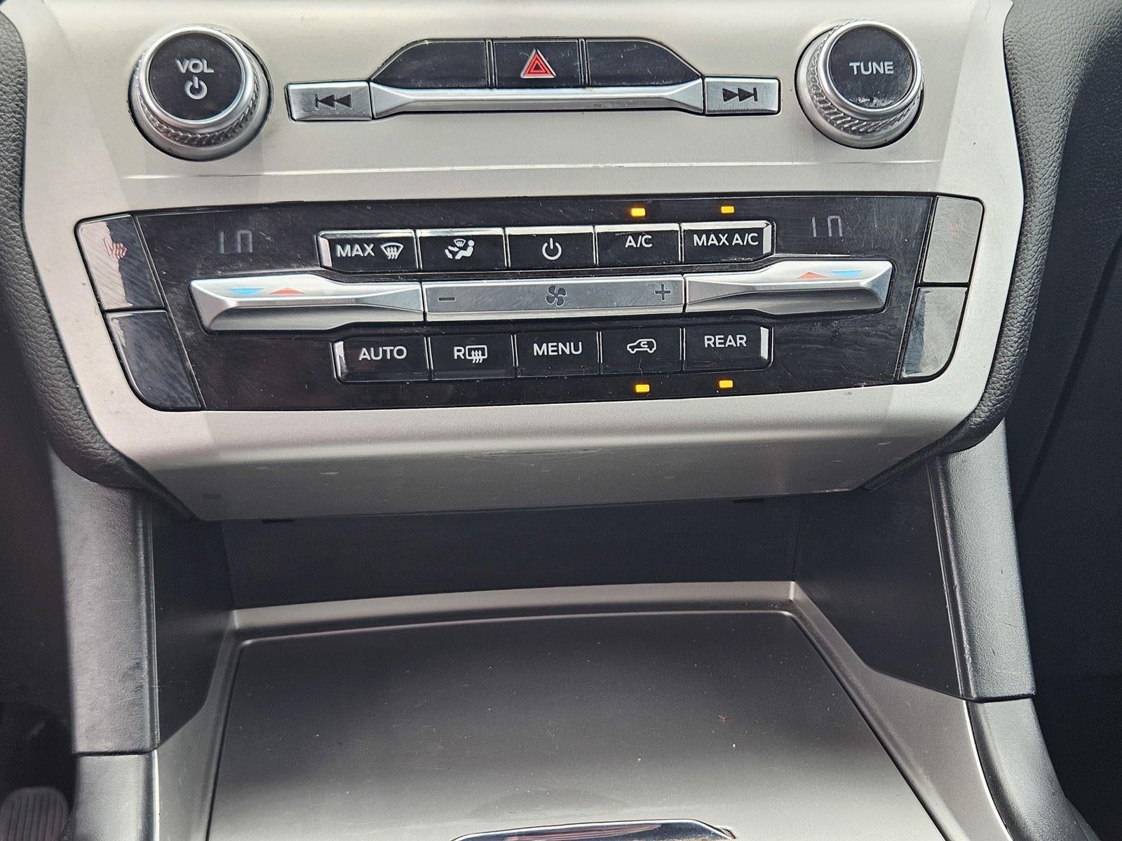 2021 Ford Explorer XLT RWD