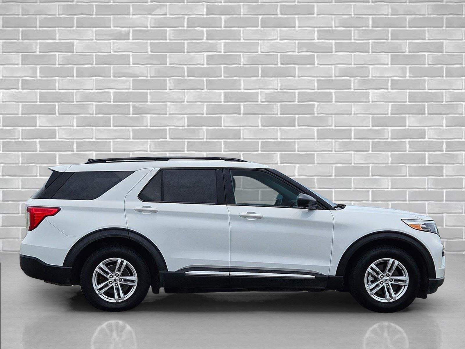 2021 Ford Explorer XLT RWD
