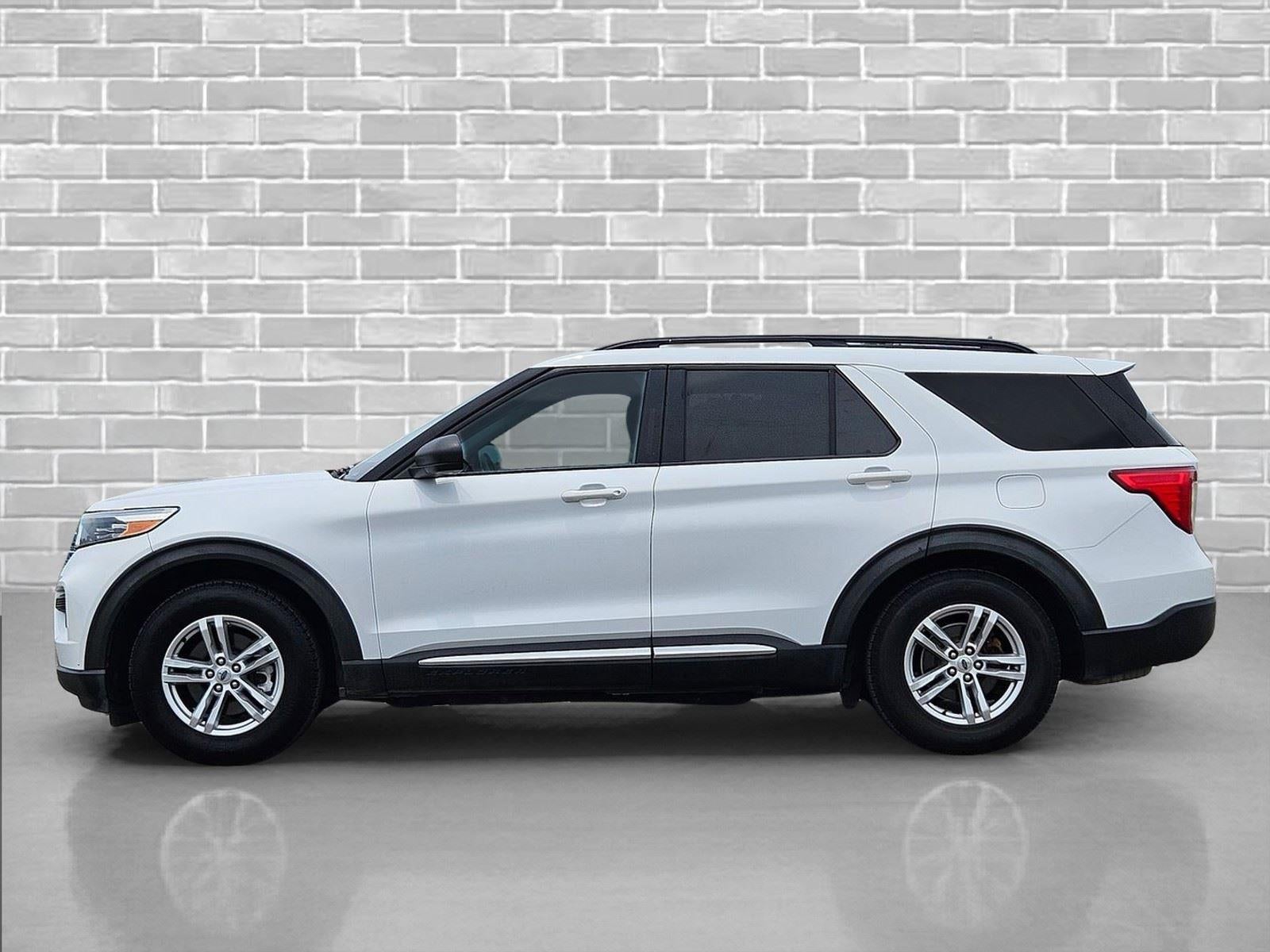 2021 Ford Explorer XLT RWD