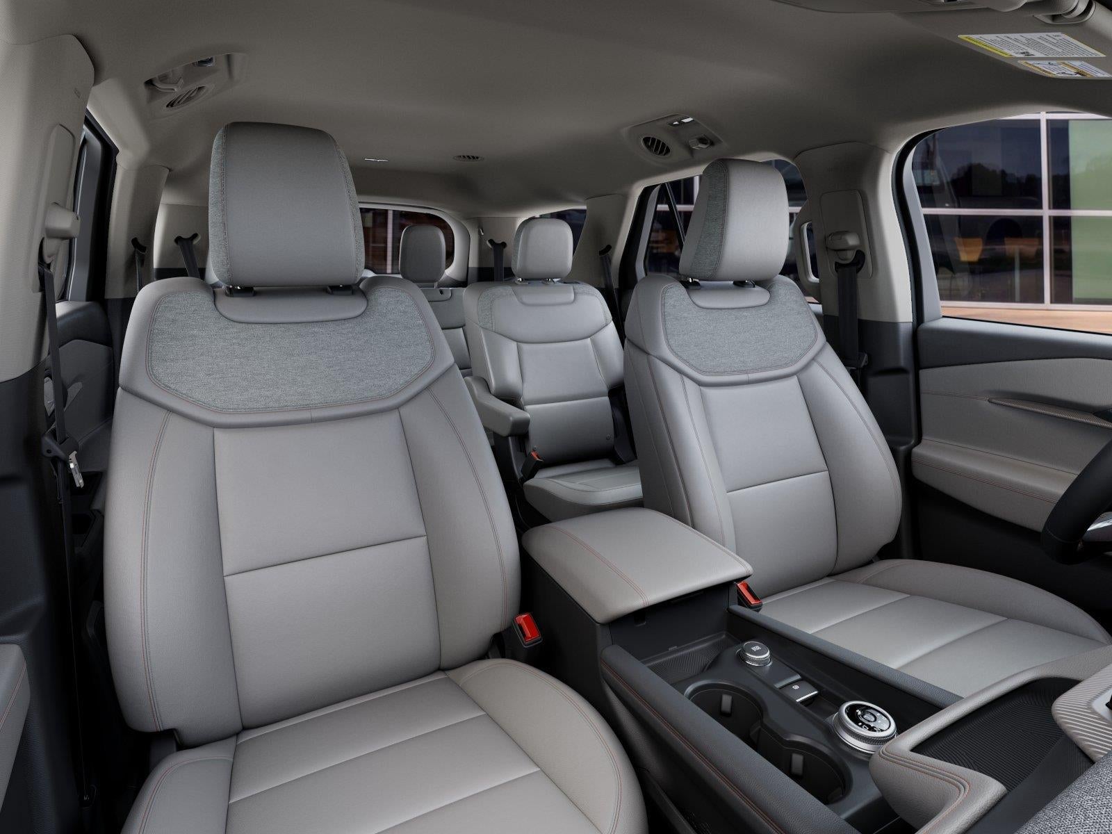 2027 Ford Explorer Active w/200A Pkg