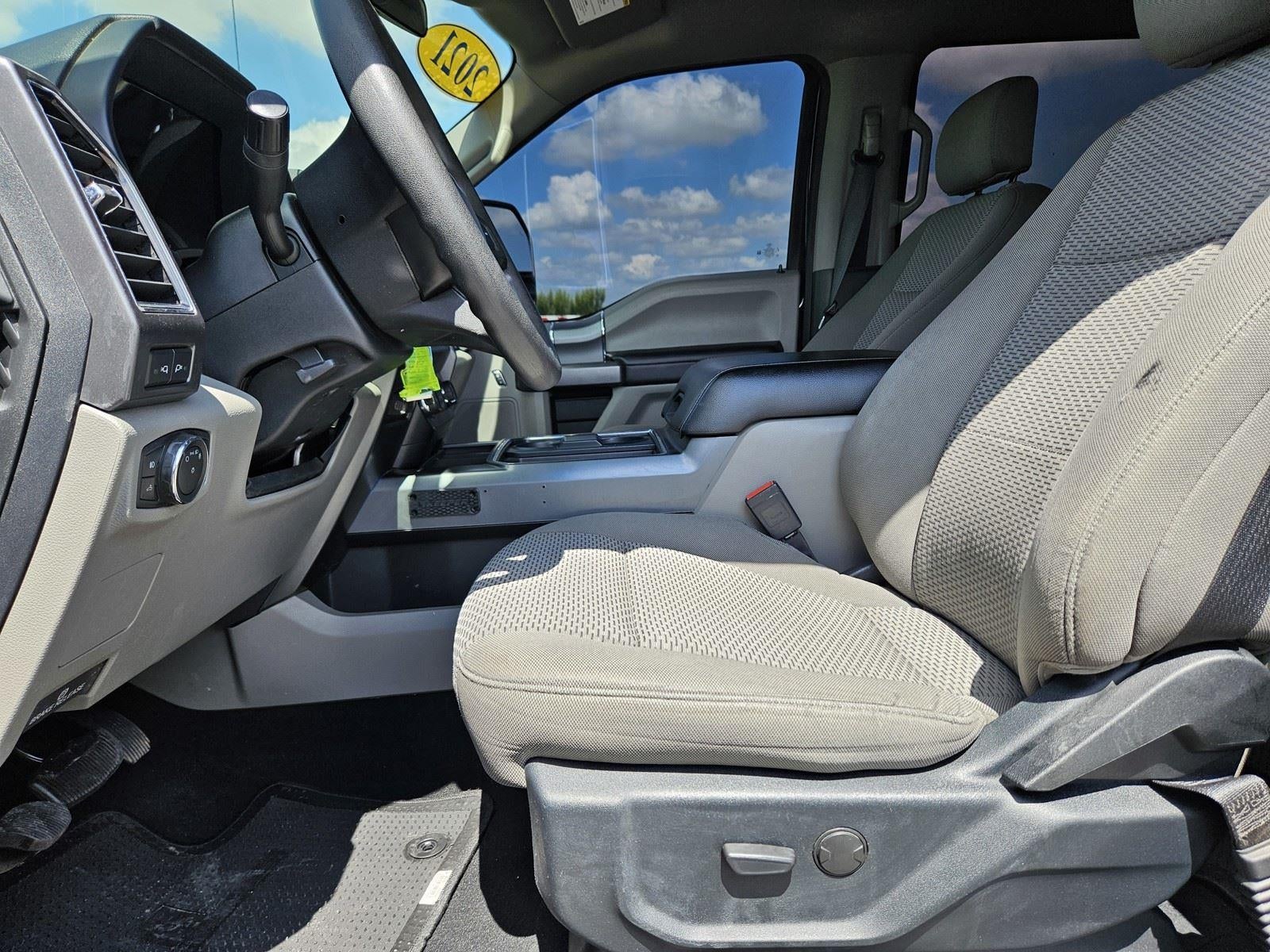 2021 Ford Super Duty F-250 SRW XL 4WD Crew Cab 6.75' Box