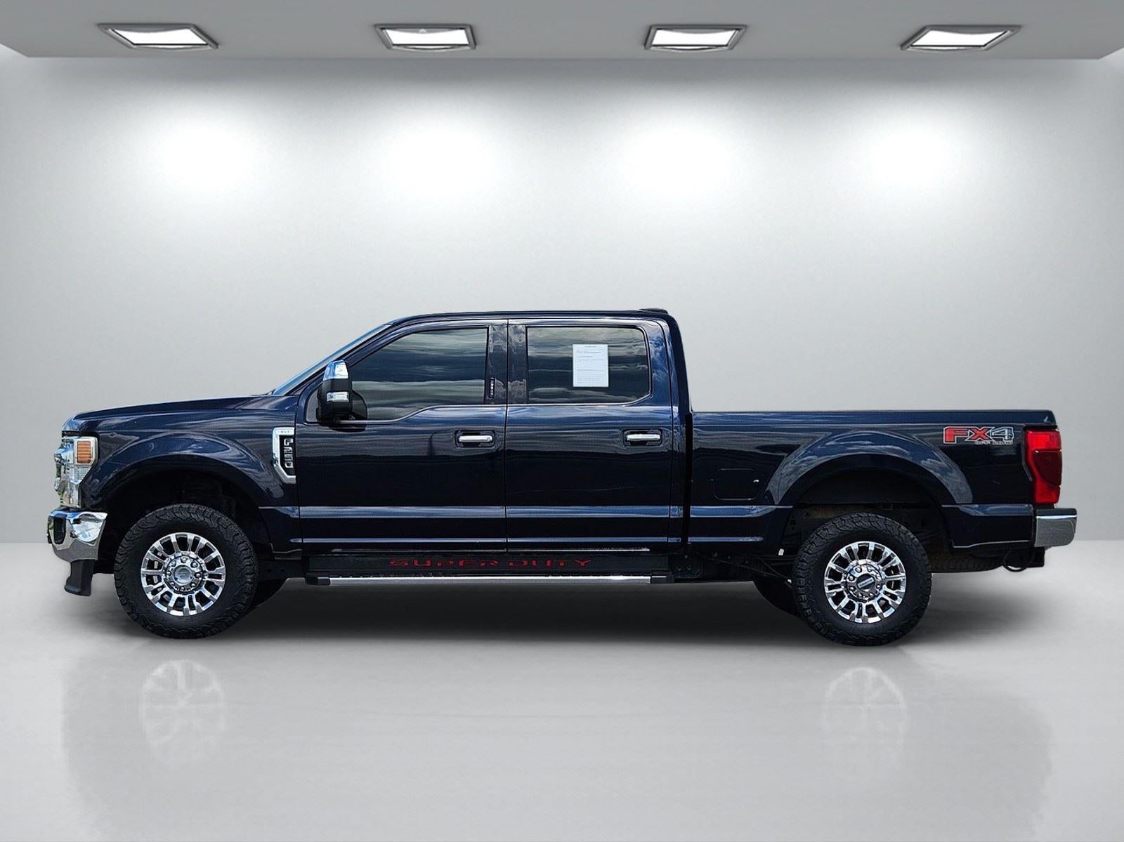 2021 Ford Super Duty F-250 SRW XL 4WD Crew Cab 6.75' Box