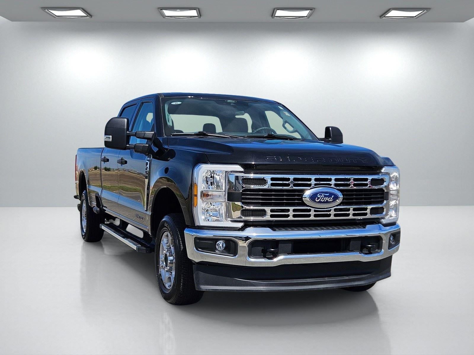 2025 Ford Super Duty F-250 SRW XLT