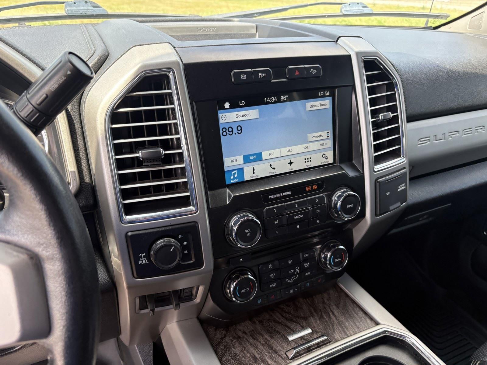 2017 Ford Super Duty F-250 SRW Lariat
