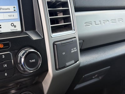 2017 Ford Super Duty F-250 SRW Lariat