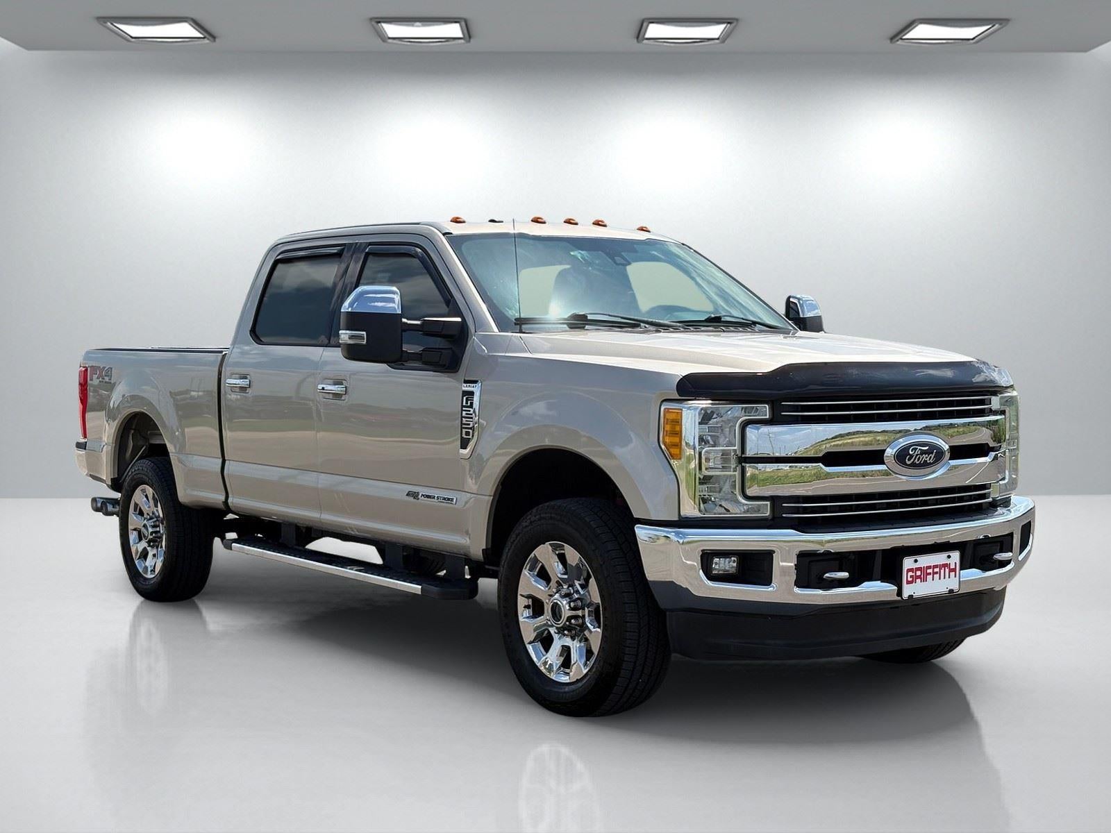 2017 Ford Super Duty F-250 SRW Lariat
