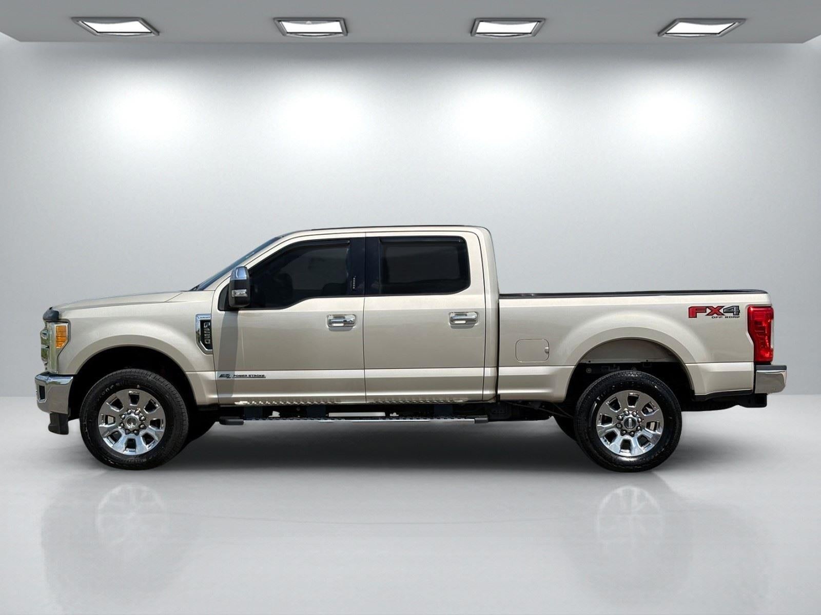 2017 Ford Super Duty F-250 SRW Lariat