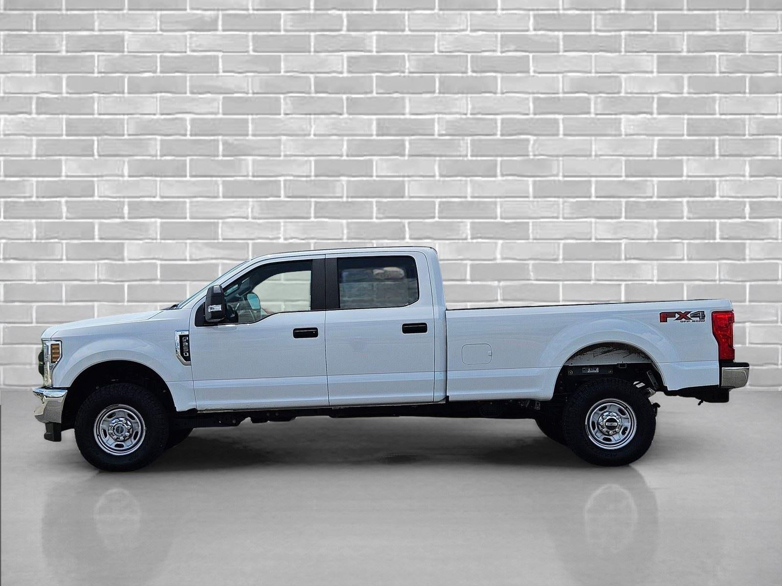 2019 Ford Super Duty F-250 SRW XL 4WD Crew Cab 6.75' Box