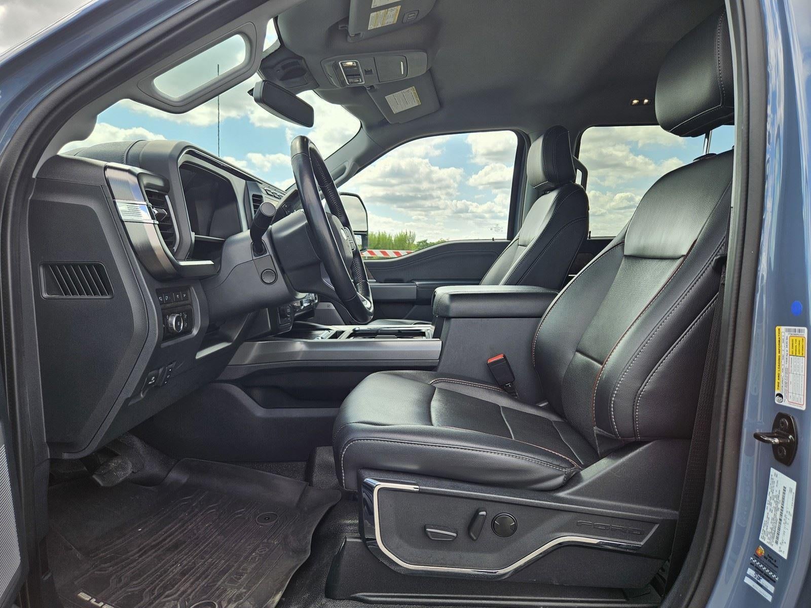 2023 Ford Super Duty F-250 SRW LARIAT