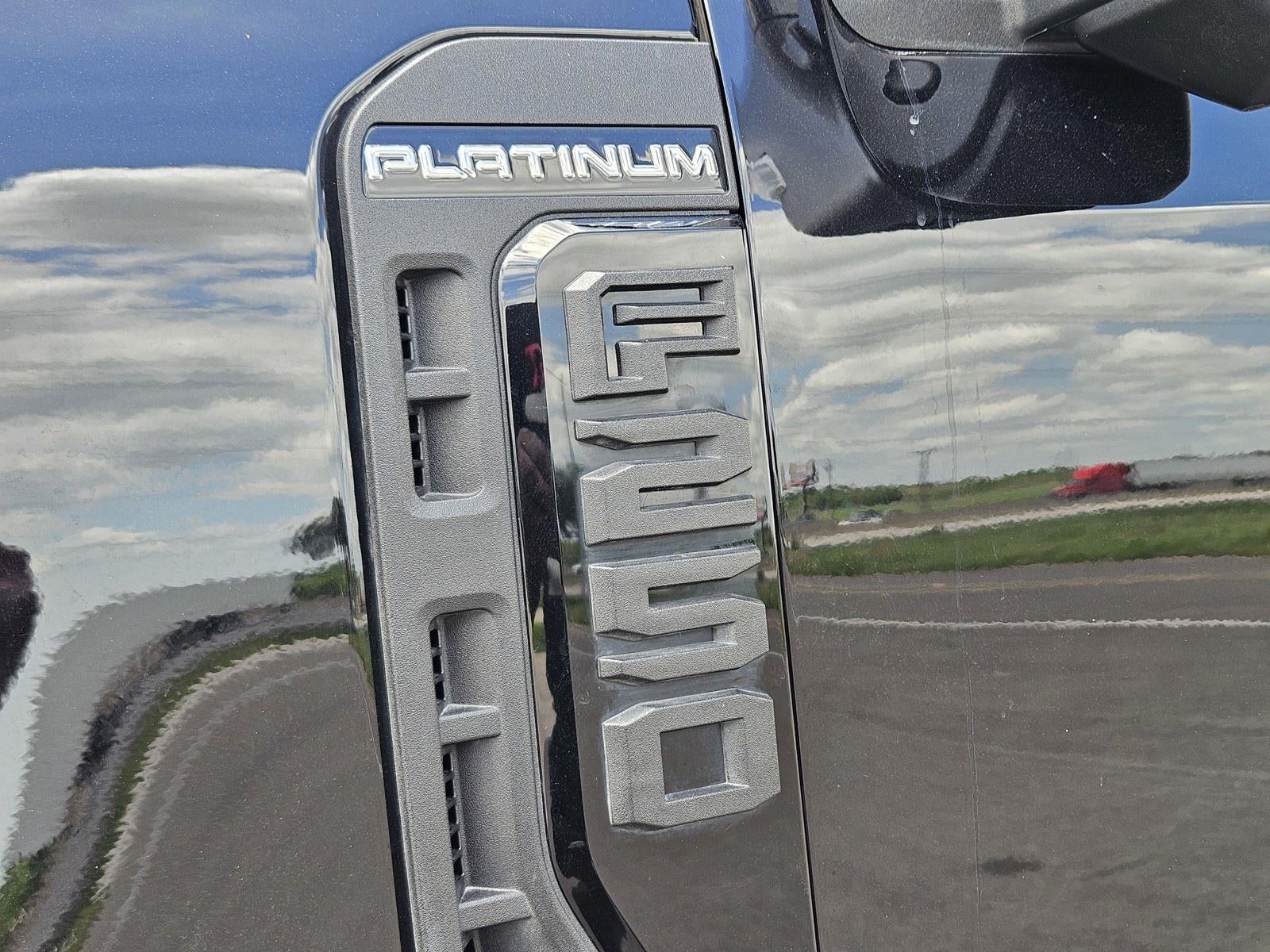 2025 Ford Super Duty F-250 SRW Platinum