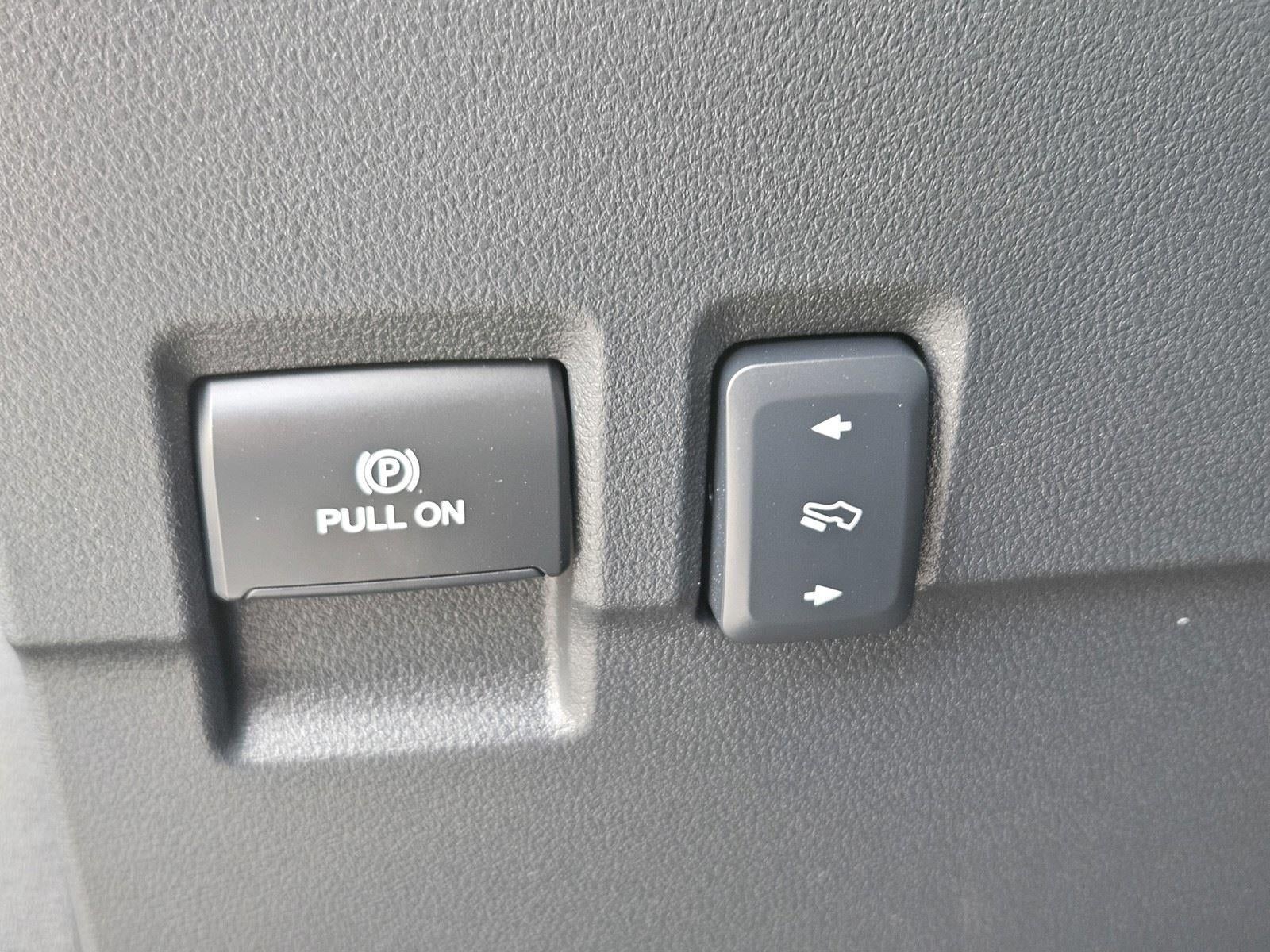 2025 Ford Super Duty F-250 SRW Platinum