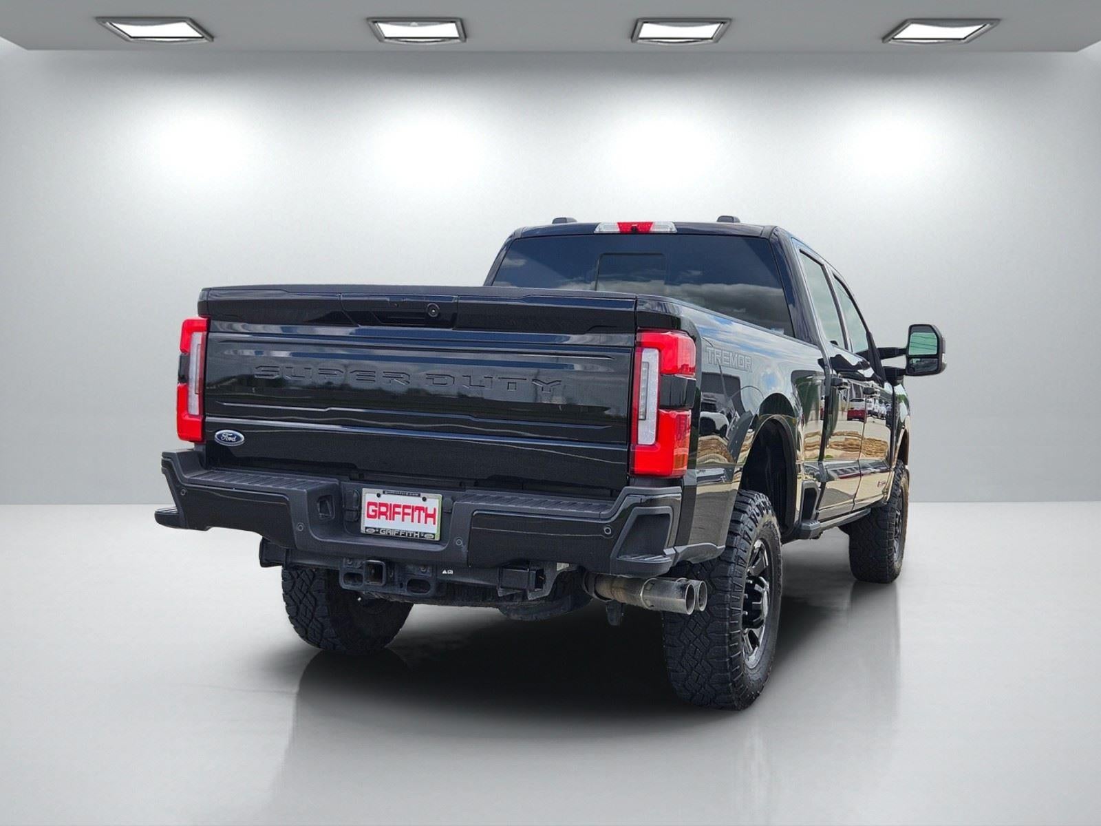 2025 Ford Super Duty F-250 SRW Platinum