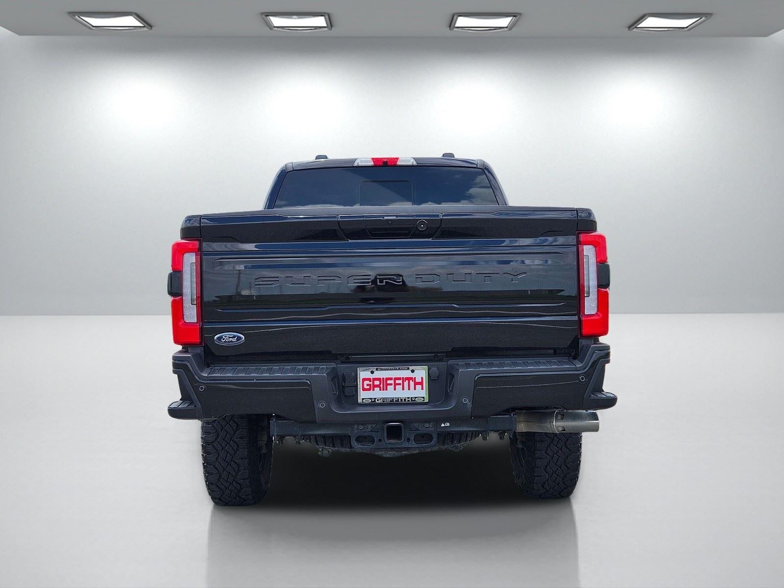 2025 Ford Super Duty F-250 SRW Platinum