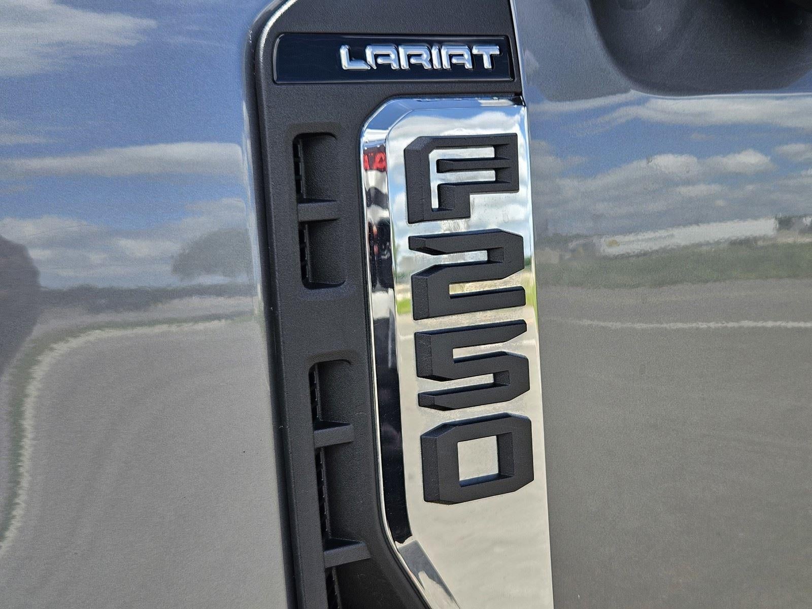2023 Ford Super Duty F-250 SRW LARIAT