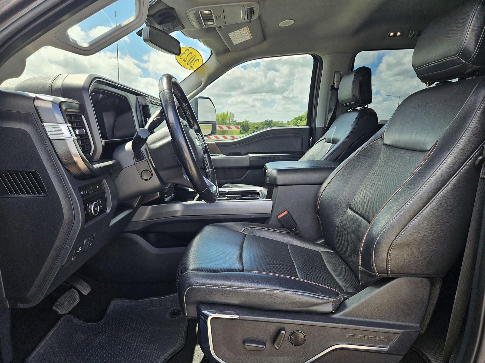 2023 Ford Super Duty F-250 SRW LARIAT