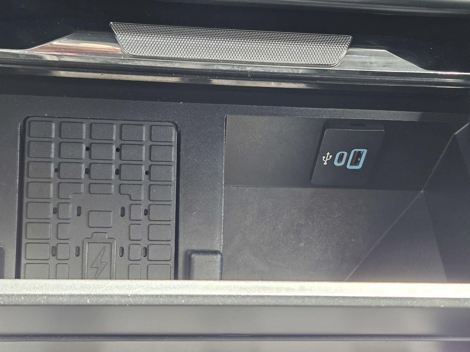 2023 Ford Super Duty F-250 SRW LARIAT