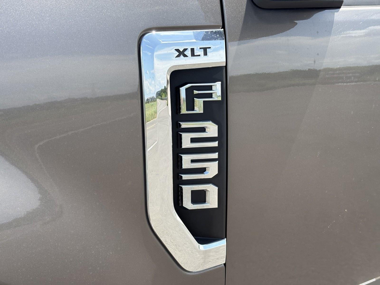 2022 Ford Super Duty F-250 SRW XLT