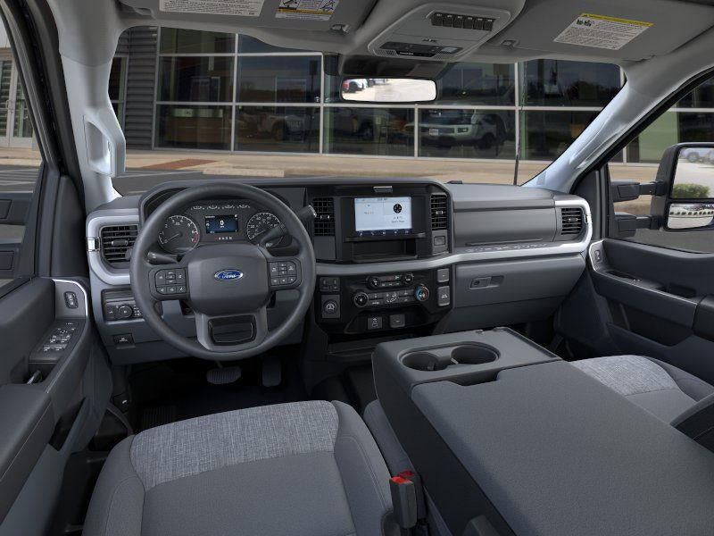 2026 Ford Super Duty F-350 SRW XLT