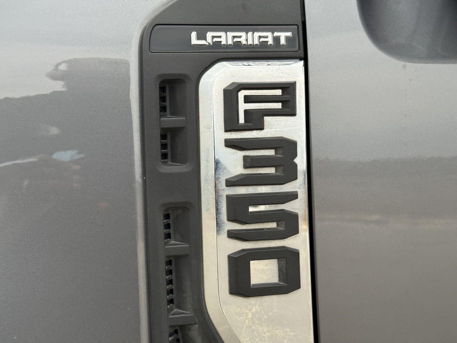 2024 Ford Super Duty F-350 SRW LARIAT