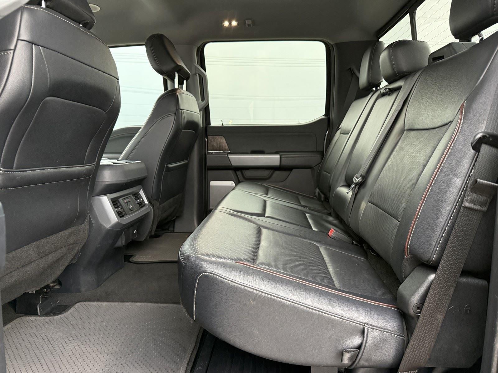 2024 Ford Super Duty F-350 SRW LARIAT