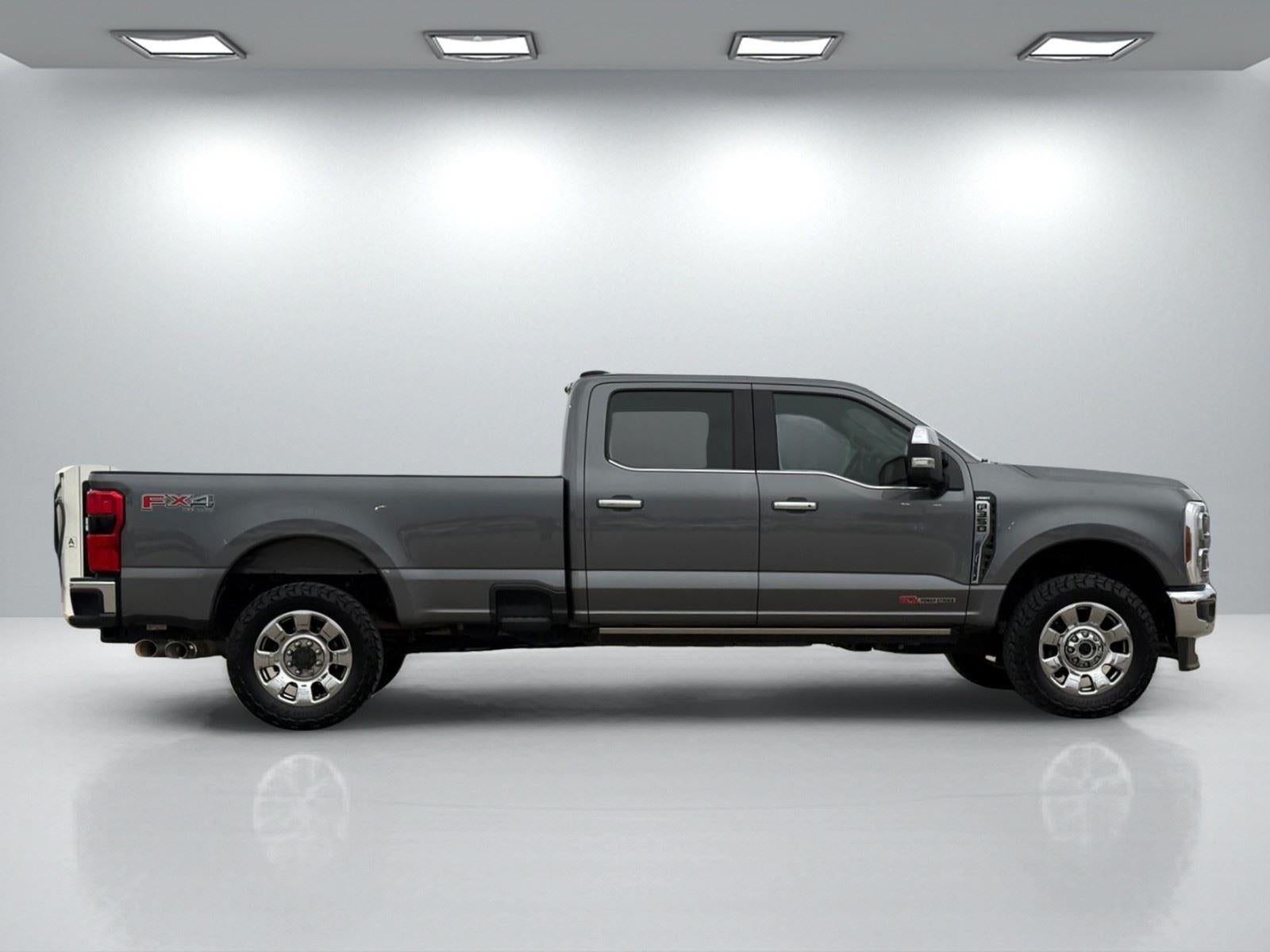2024 Ford Super Duty F-350 SRW LARIAT