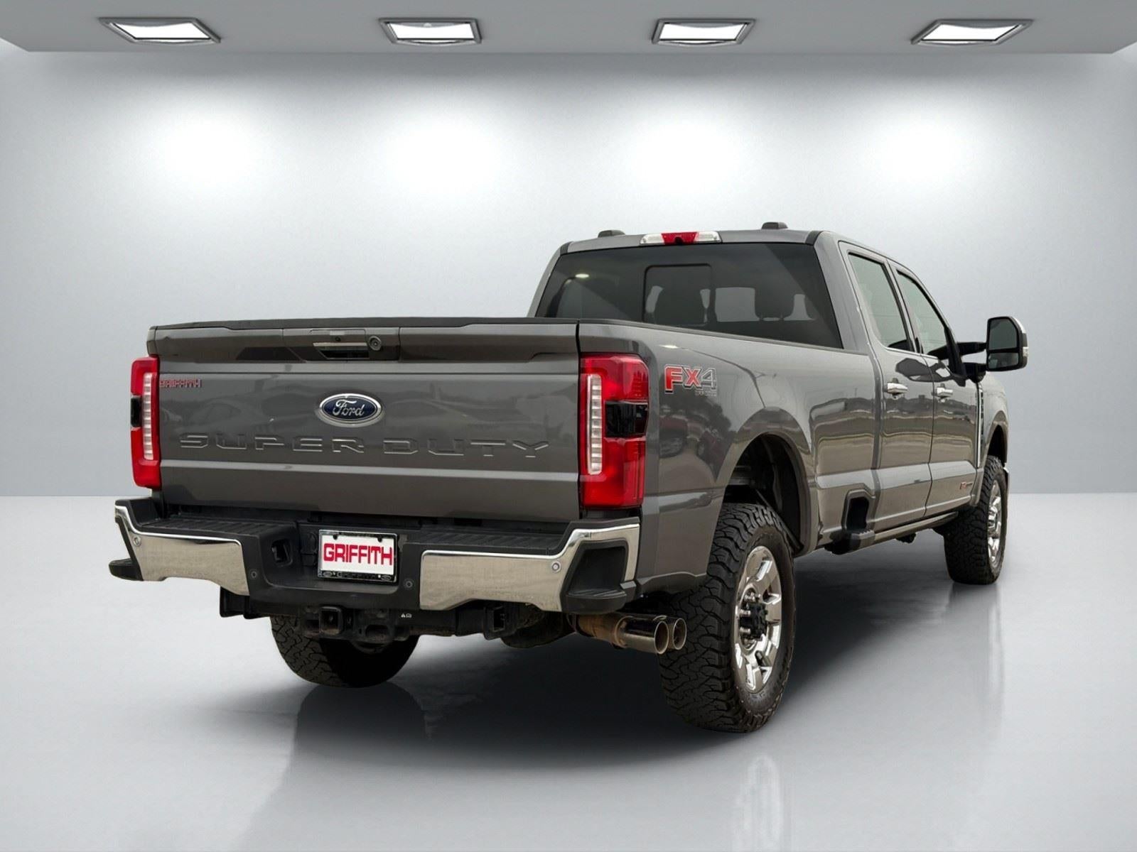 2024 Ford Super Duty F-350 SRW LARIAT